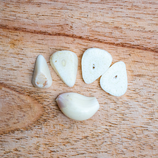 Bawang Putih Kupas / Peeled Garlic